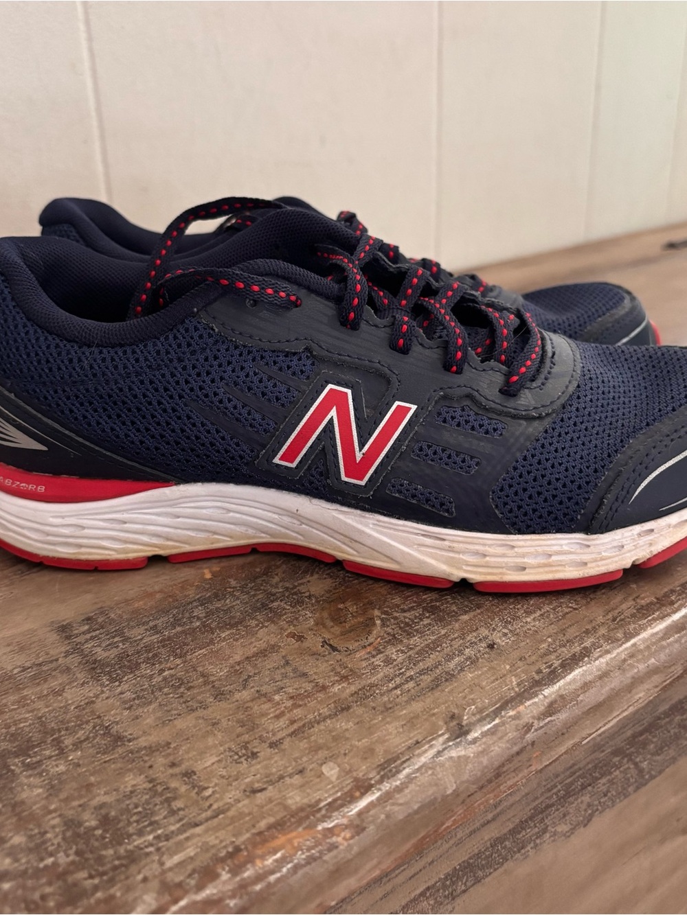 New Balance Sneakers Size Big Kids 4
Gently Used - Picture 4 of 7